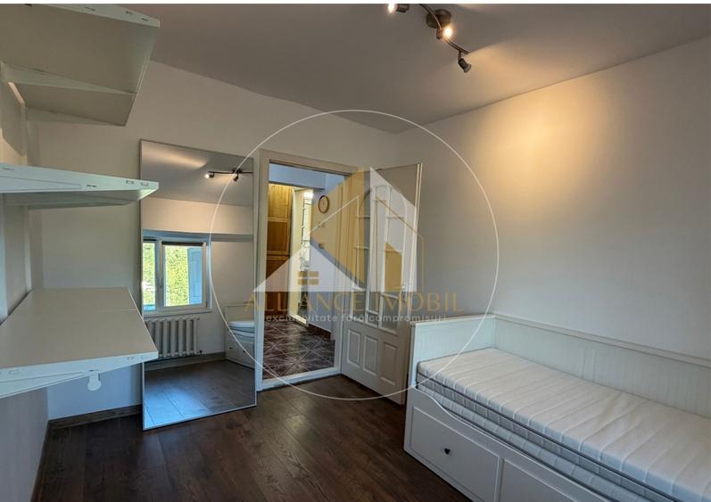 Apartament cu 3 camere decomandat, mobilat în Ștefan cel Mare