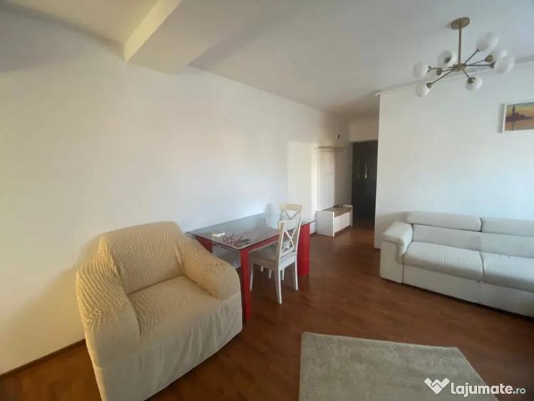 Apartament cu 2 camere decomandat în Ștrand