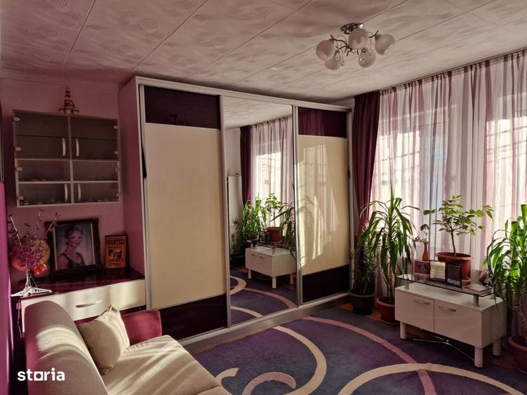 Casă cu 3 camere cu Teren 193 Mp în Central