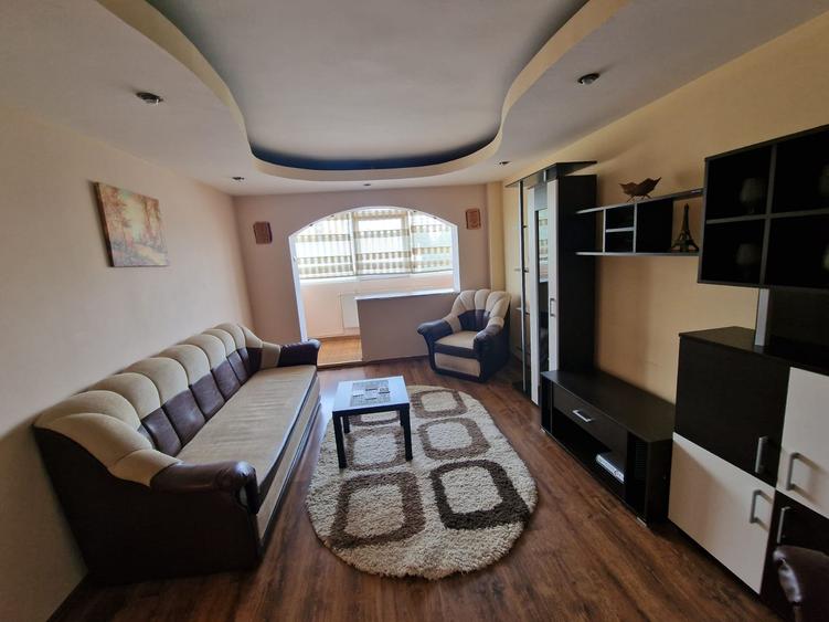 Apartament cu 2 camere decomandat în Vest