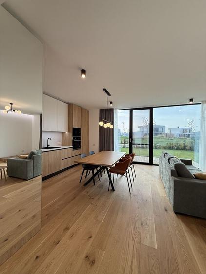 Inchiriere vila cu 4 camere Amber Forest - 2
