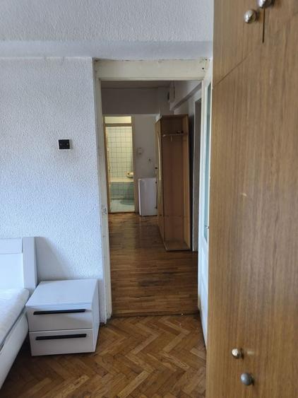 Apartament cu 2 camere decomandat în Exterior Vest