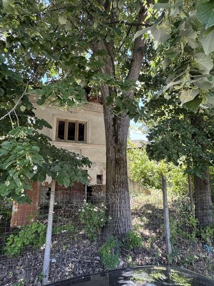 Casă cu 3 camere în Ștefănești