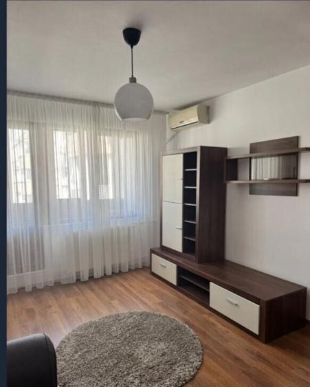 Garsonieră decomandată, mobilată în Iancului