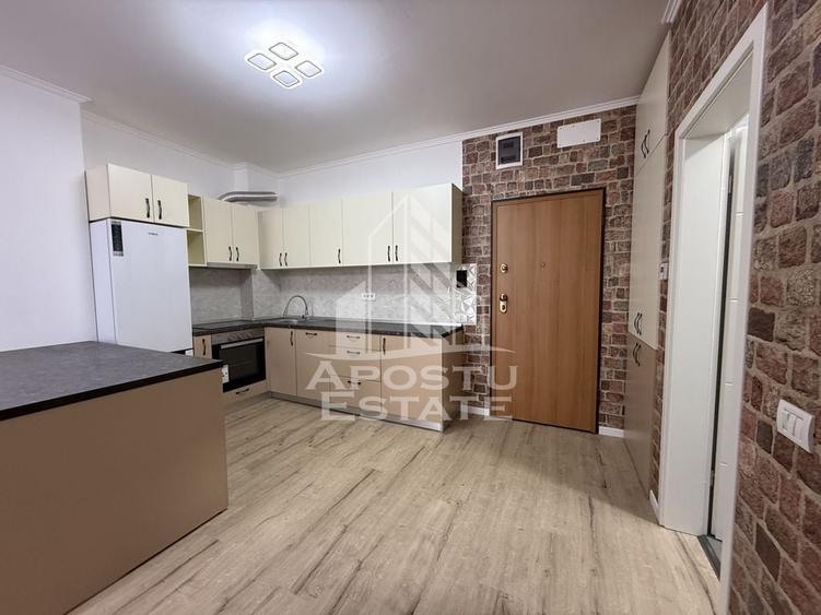 Apartament cu 2 camere semidecomandat, mobilat în Torontalului