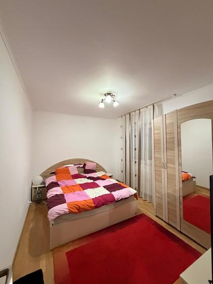 Apartament cu 2 camere decomandat în Titan