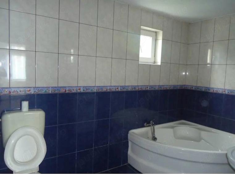 Casă cu 2 camere cu Teren 220 Mp în Mihai Bravu