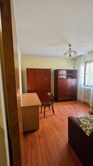 Apartament cu 2 camere semidecomandat, mobilat în Drumul Taberei