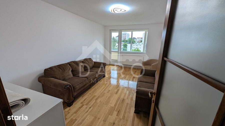 Apartament cu 3 camere decomandat, mobilat în Central