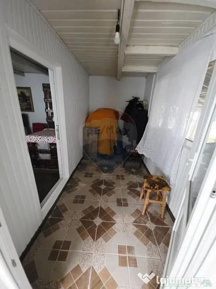 Casă cu 4 camere cu Teren 1677 Mp în Slobozia (Roznov)