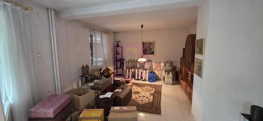 Casă cu 6 camere cu Teren 5116 Mp în Cornu