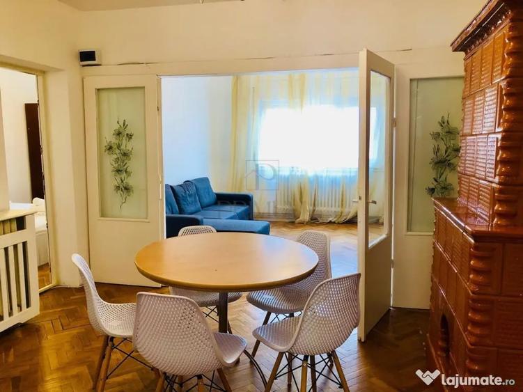 Apartament cu 4 camere decomandat în Central