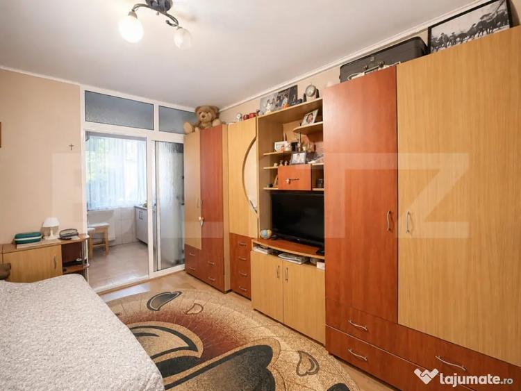 Garsonieră decomandată în Central