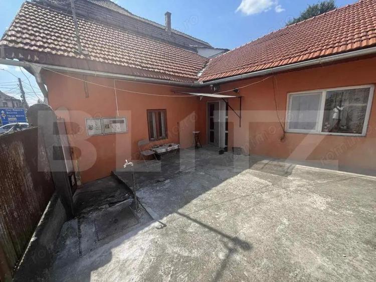 Casă cu 4 camere cu Teren 300 Mp în Central
