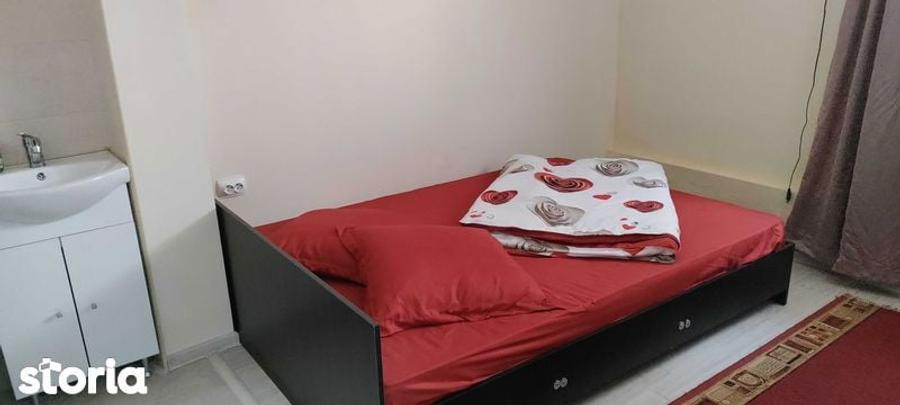 Casă cu 4 camere cu Teren 860 Mp în Coman