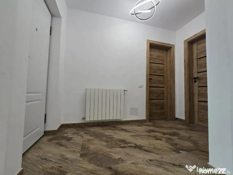 Casă cu 4 camere cu Teren 241 Mp în CET