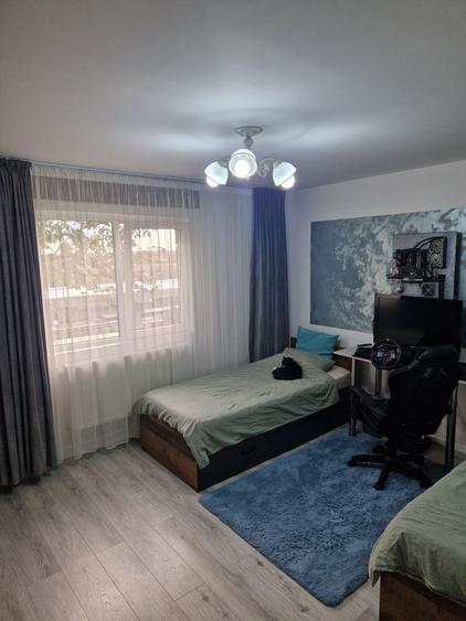 Apartament cu 2 camere decomandat în Vest