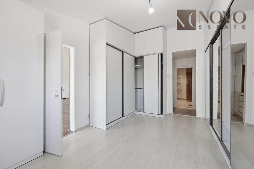 Casă individuală cu 11 camere cu Piscina în Tâncăbești