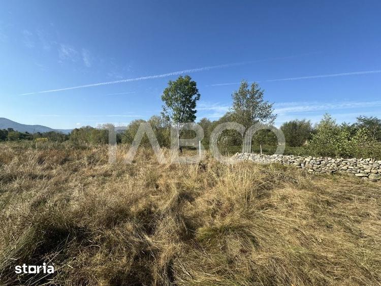 Teren de 2693 mp, în Hârseni