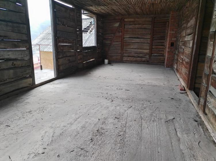 Casă individuală cu 5 camere cu Teren 4183 Mp în Secăria