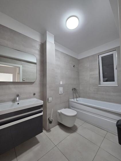 Apartament cu 3 camere semidecomandat, mobilat în Braytim