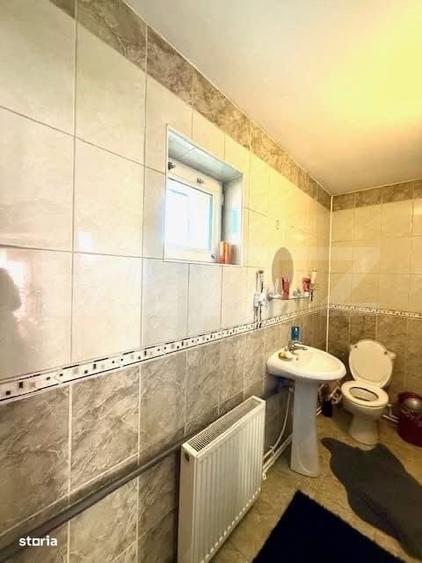Casă cu 4 camere semidecomandat cu Teren 700 Mp în Central