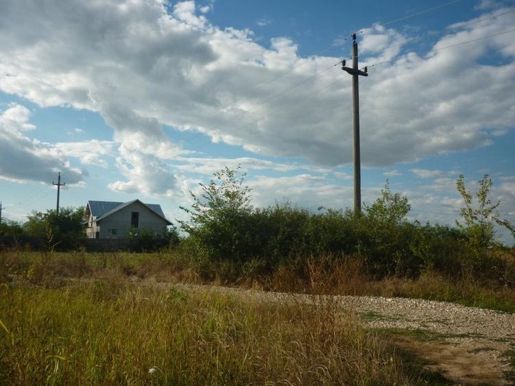Teren Construcții intravilan de 5000 mp, în Periș
