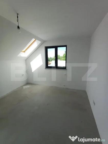 Casă cu 4 camere cu Teren 1000 Mp în Central