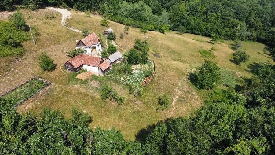 Teren de 28775 mp, în Groși