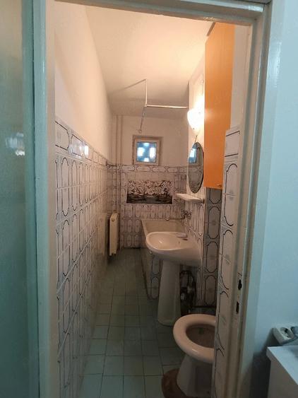 Apartament cu 2 camere nedecomandat în Central