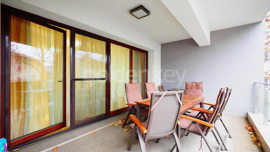 Apartament cu 3 camere decomandat în Kiseleff
