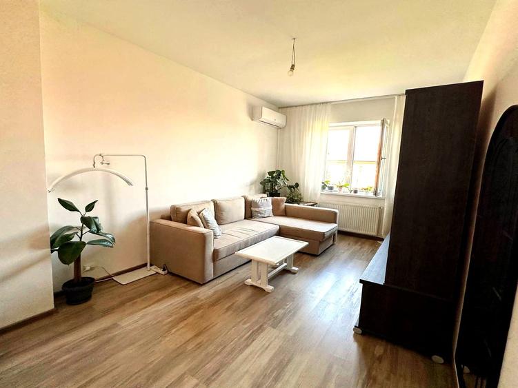 Apartament cu 2 camere decomandat, mobilat în Aeroport