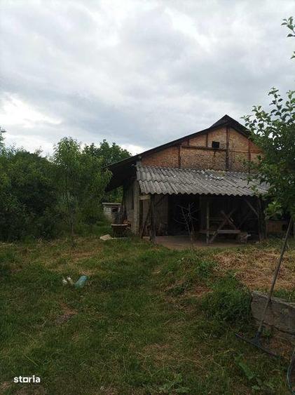 Casă cu 4 camere cu Teren 200 Mp în Corbi
