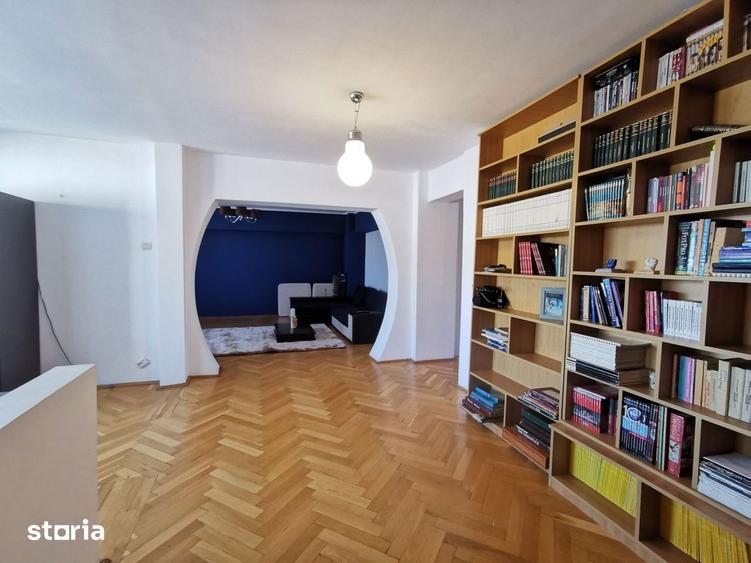 Apartament cu 3 camere decomandat, mobilat în Central