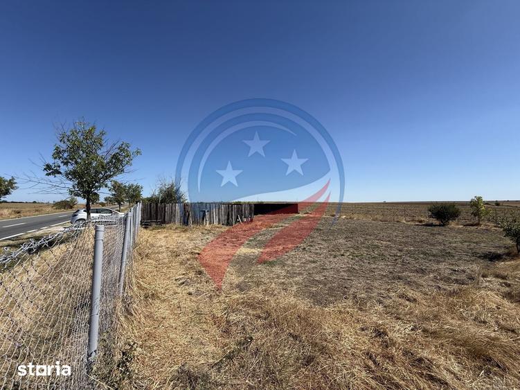 Teren de 843 mp, în Mischii