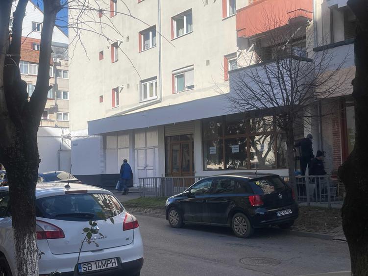 Spațiu comercial, de 102 mp, în Valea Aurie