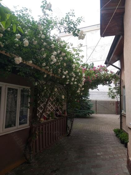 Casă cu Teren 350 Mp în Precista
