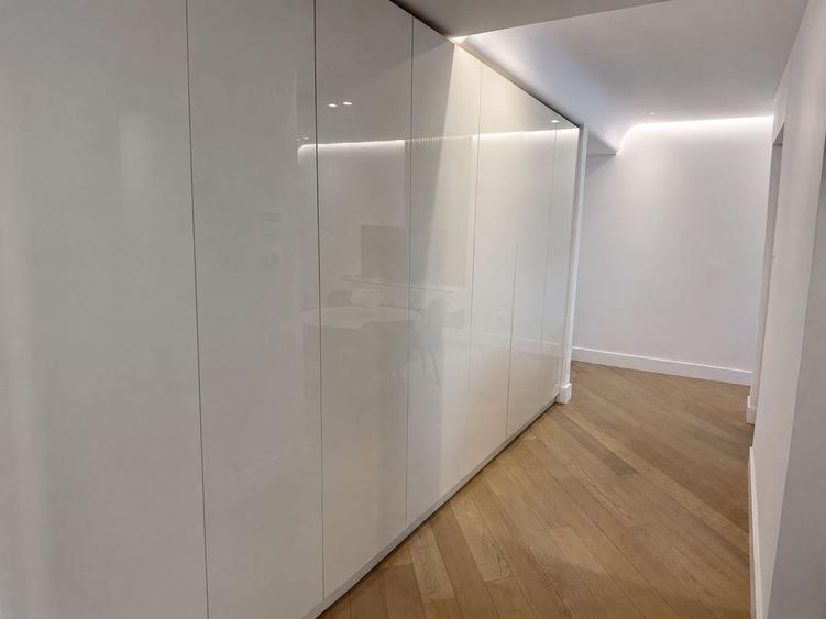 Închiriere apartament 3 camere | Cortina 126 | Mobilat lux | Parcare s - 12