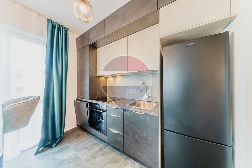 Apartament cu 2 camere semidecomandat, mobilat în Confecții