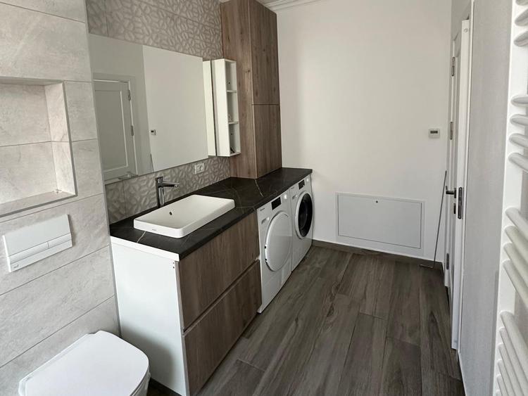 Duplex cu 5 camere cu Canalizare în Giroc