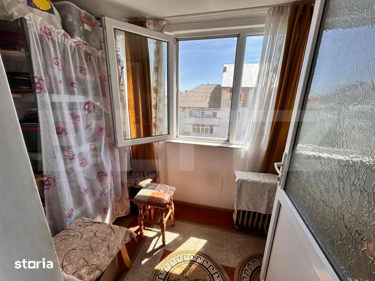 Apartament cu 3 camere decomandat în Tomești