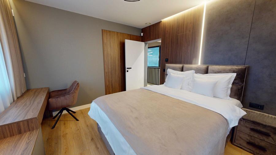 Casă cu 4 camere cu Teren 510 Mp în Central