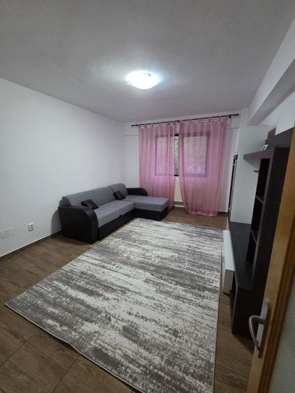 Ofer spre inchiriere apartament cu 2 camere - 1