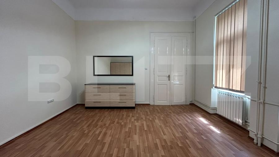 Apartament 2 camere în incinta Palatului Stern, Centrul Istoric al Oradiei - 3