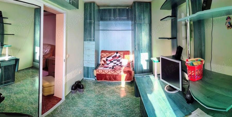 Apartament cu 3 camere semidecomandat în Central
