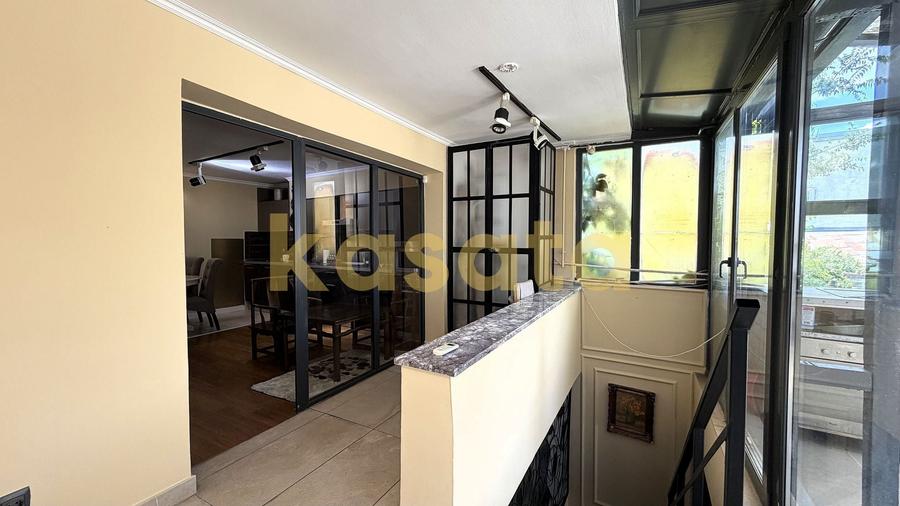Apartament cu 3 camere semidecomandat, mobilat în Calea Călărașilor
