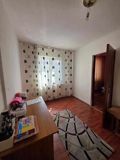 Apartament cu 2 camere în Costiță