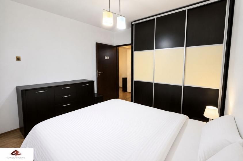 Apartament cu 2 camere semidecomandat în P-ța Victoriei