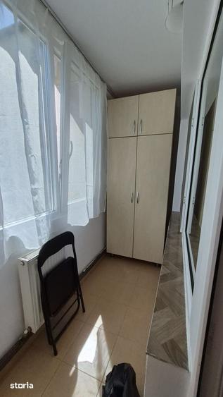 Apartament cu 2 camere semidecomandat în Girocului
