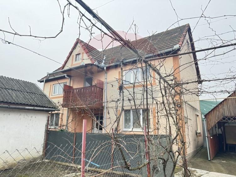 Casă cu 3 camere cu Teren 356 Mp în Nord
